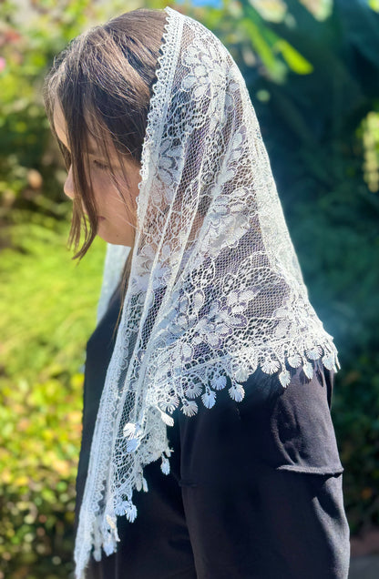Tassel Lace Veil Mantilla