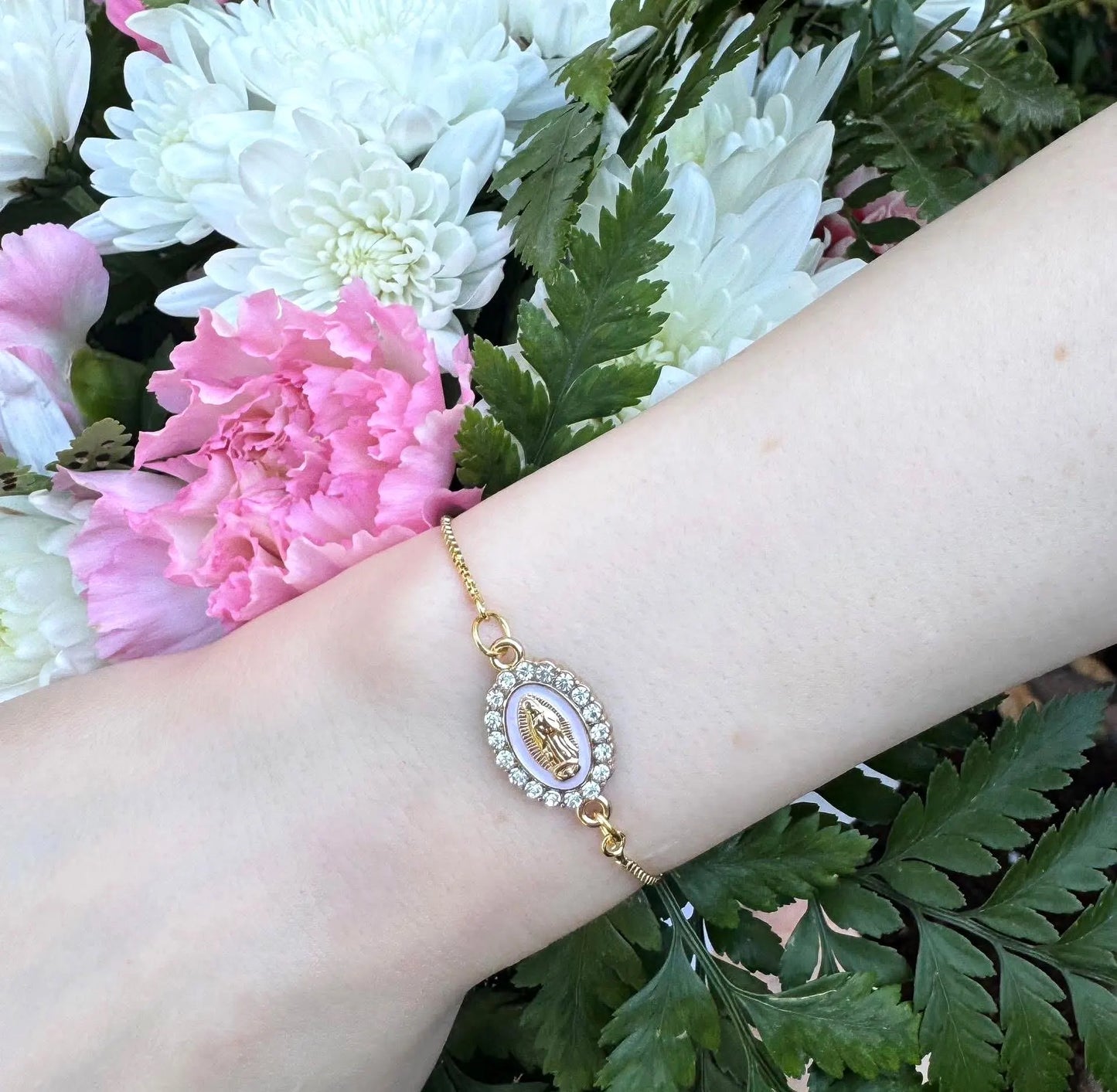 Elegant Bracelet of Guadalupe with Sparkling Crystals